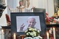 Papst Franziskus: Gott ist niemals gleichgültig. Requiem im Fuldaer Dom - Appell für Empathie und Mitmenschlichkeit.